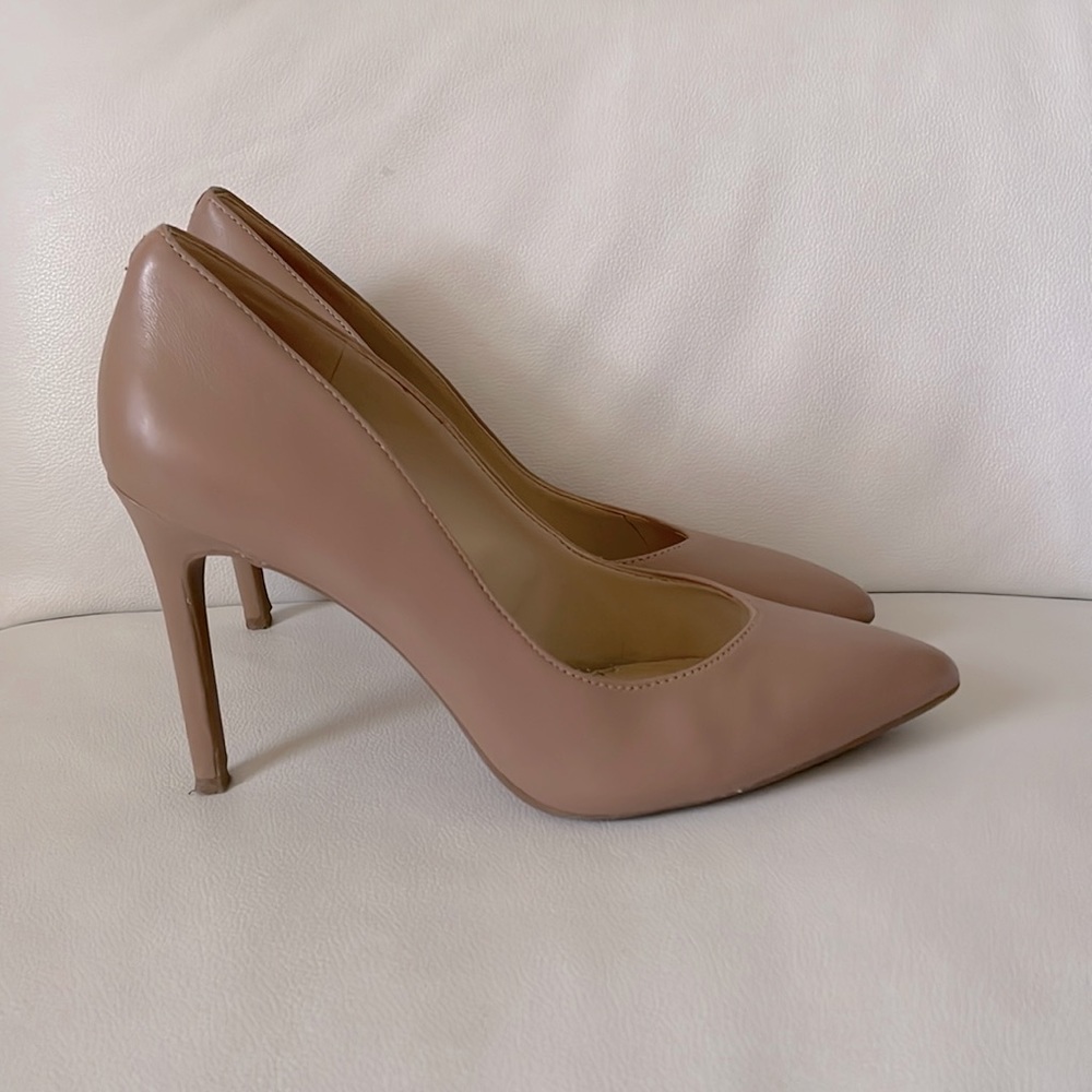 Jessica Simpson Nude Pumps Size 7.5